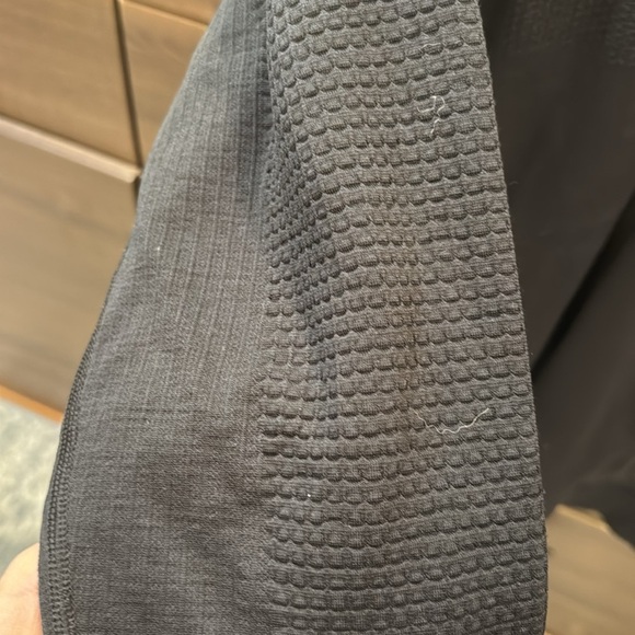 Lululemon Men’s Black Zip Up Sweater XXL - Picture 4 of 7